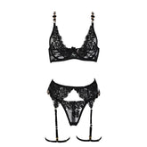 Ceinture gemme avec ensemble de lingerie brodée de roses avec jarretière